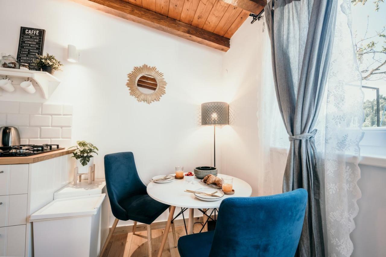 Mila And Jurija Formenti 2 Apartments In Heart Of Nautic Marina, With Heated Swimming Pool, Bikes, Sup, Kajak Skradin Esterno foto